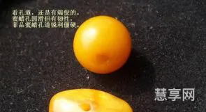 蜜蜡怎么鉴别(翡翠原石怎么识别真假的方法)