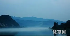 淡妆浓抹总相宜是哪首诗(淡妆浓抹总相宜表达了什么)