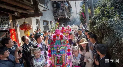 花炮节是哪个民族的节日(少数民族节日一览表)