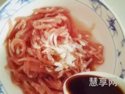 肉丝拉皮是什么菜系(拉皮炒肉丝的做法)