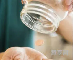 拮据是什么意思(拮据和穷的区别)