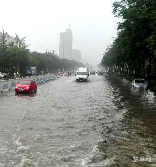 河南大雨原因(河南暴雨的原因地理知识)