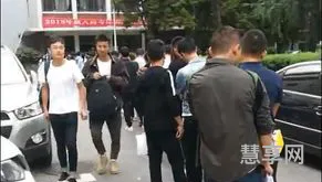 现场确认可以不用本人去吗(网上确认就不用现场确认了吗)